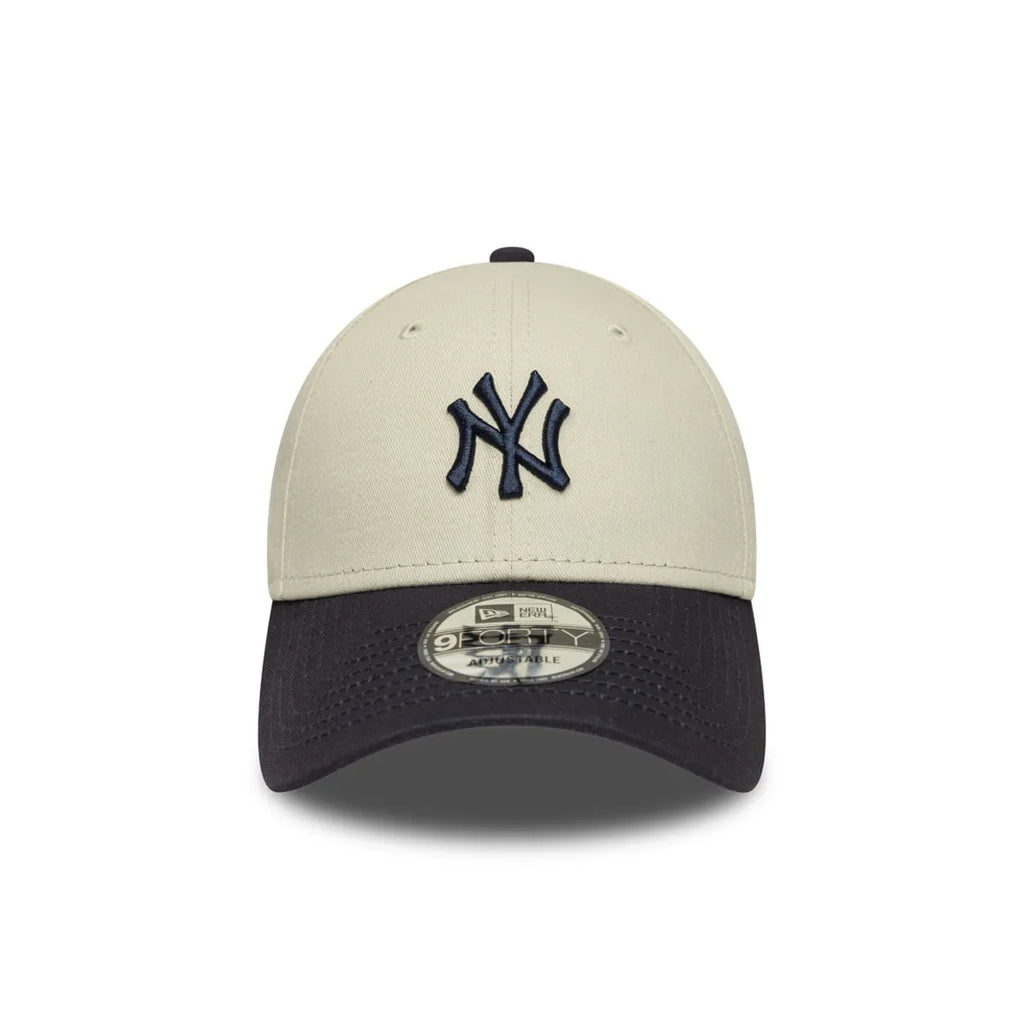 Gorra New York Yankees MLB Color Block 9FORTY Ajustable Beige New Era