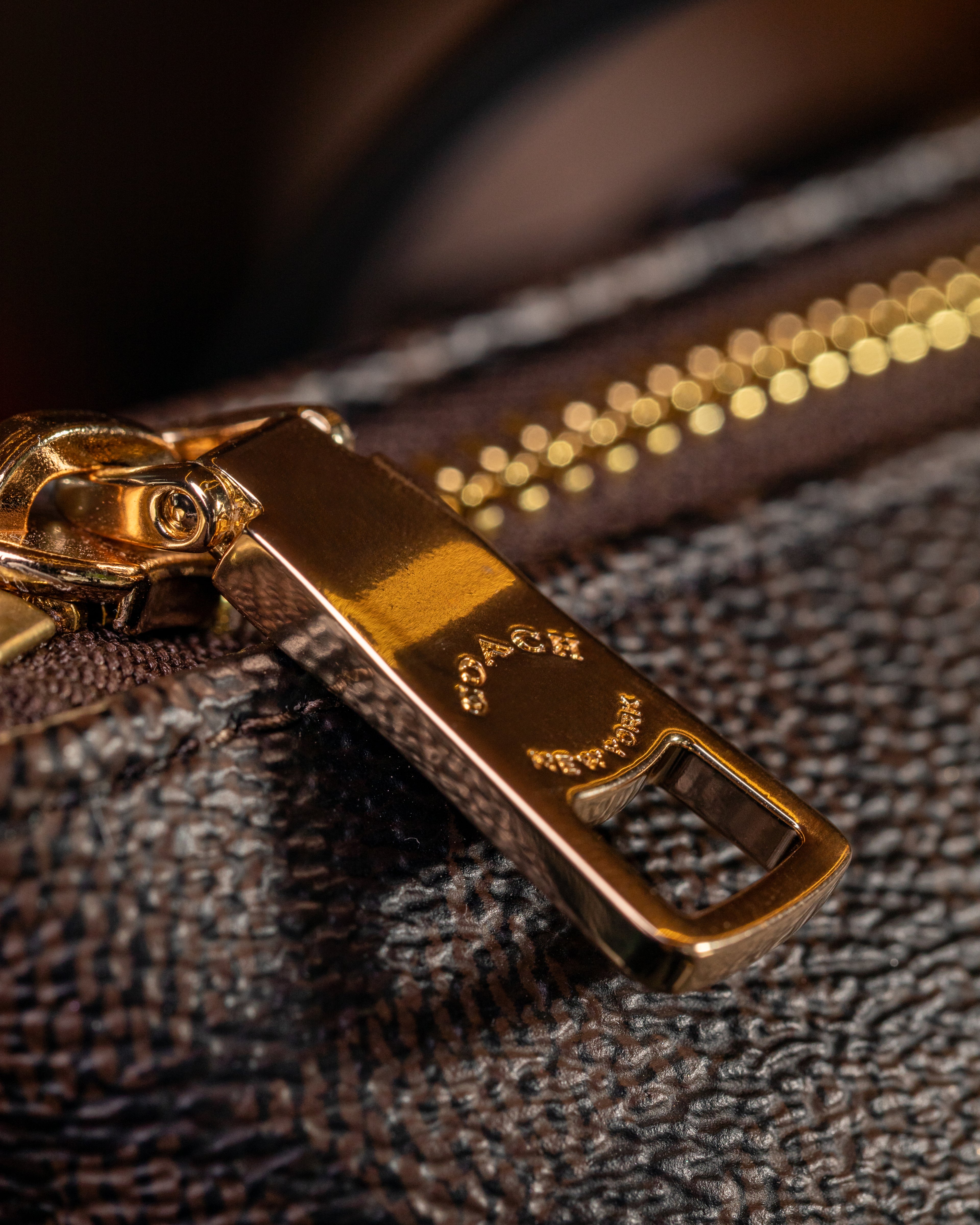 Coach Bolso Negro CW381